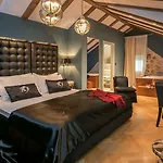Heritage Hotel 19 Hotel 4*