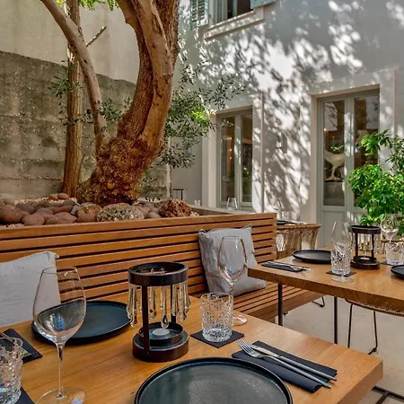 Ξενοδοχείο Heritage 19 4*