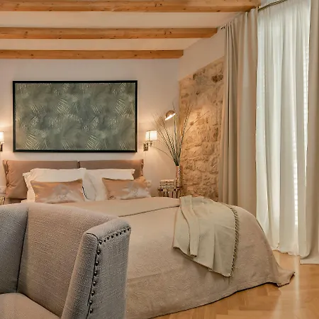 Heritage 19 Готель 4*