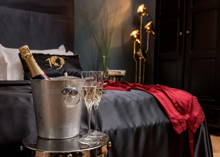 Heritage Hotel 19 Hotel